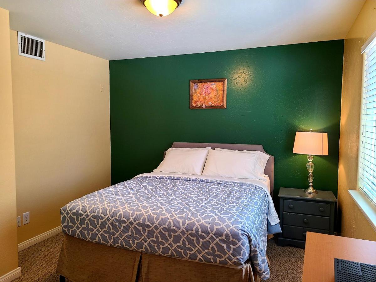 Sacred Mtn River Suites Kernville Exterior photo